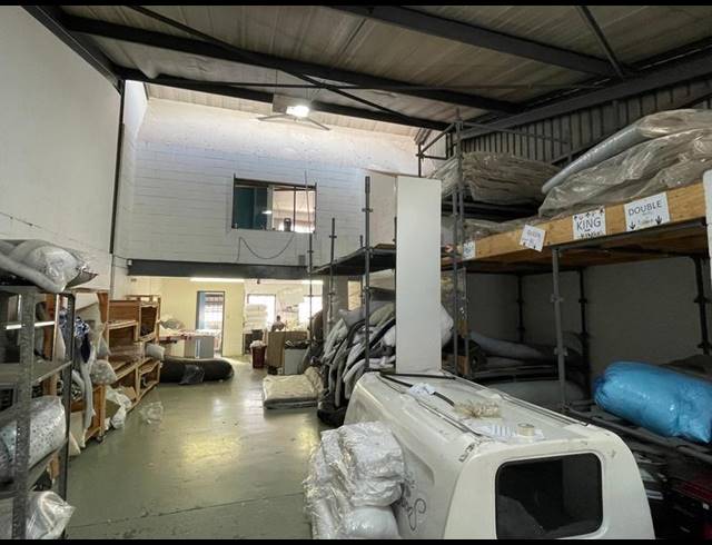 INDUSTRIAL PROPERTY TO RENT IN HENNOPSPARK